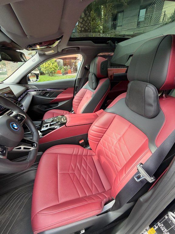 BMW i5, 81.2 kWh, 2025 il, 17 500 km — Avtomobillər, Bakı (10)