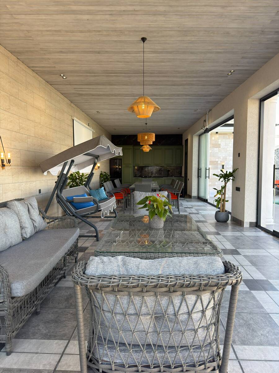 Satılır 5 otaqlı həyət evi/bağ evi 300 m² — Ev, villa, Bakı (5)