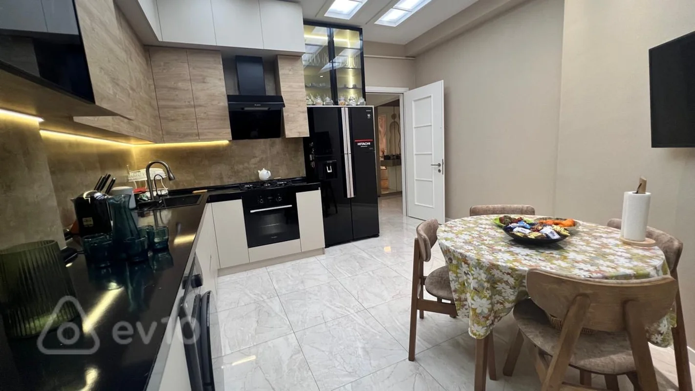 2 otaqlı mənzil, 85 m², Elmlər Akademiyasl Metrosu və Qələbə dairəsi yaxınlığı — Mənzil, Bakı (2)