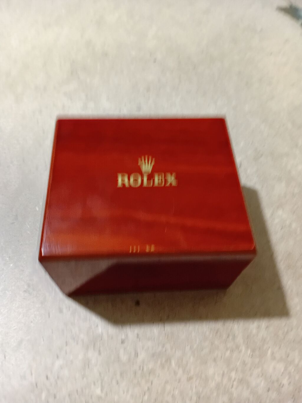 Məhsul: Rolex saat qutusu Təsvir: - Material: Parlaq cilalanmış ağac — Saat sapları və bilərziklər, Digah (2)