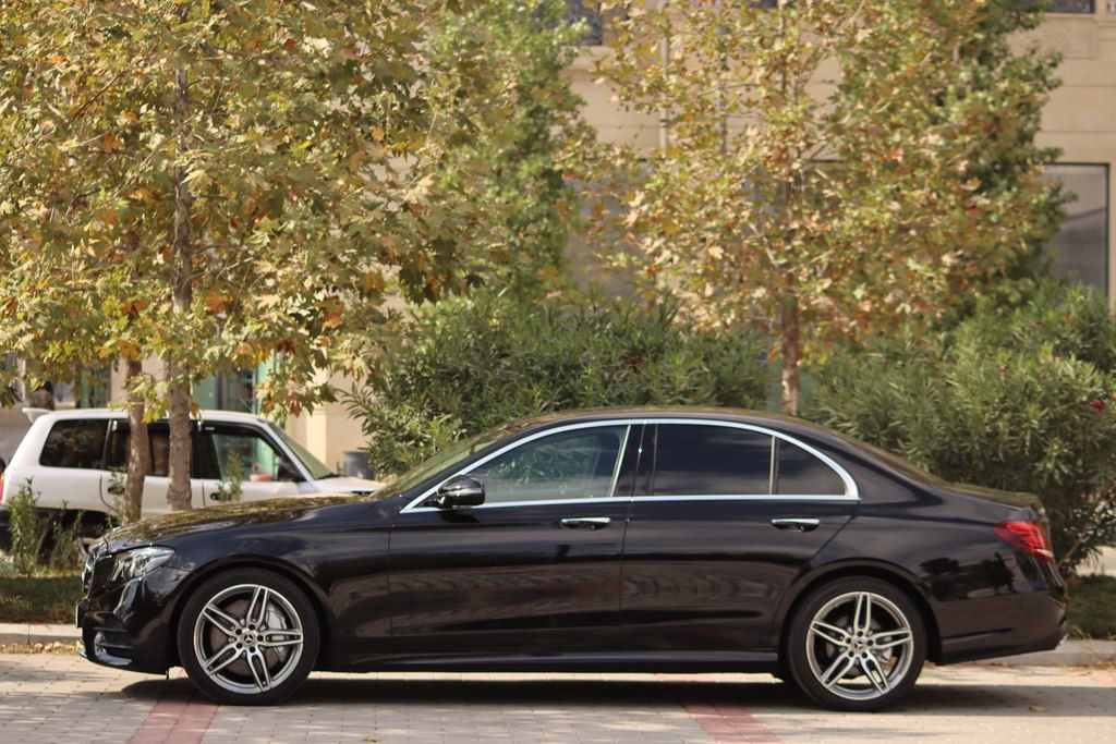 Mercedes E 300, 2.0 L, 2018 il, 176 600 km 88-DZ-302 — Avtomobillər, Bakı (9)
