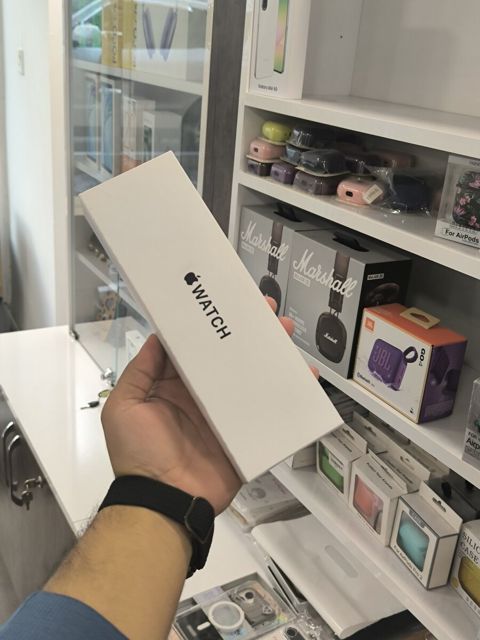 Apple Watch SE 3 Aluminum Starlight 40mm — Bakı