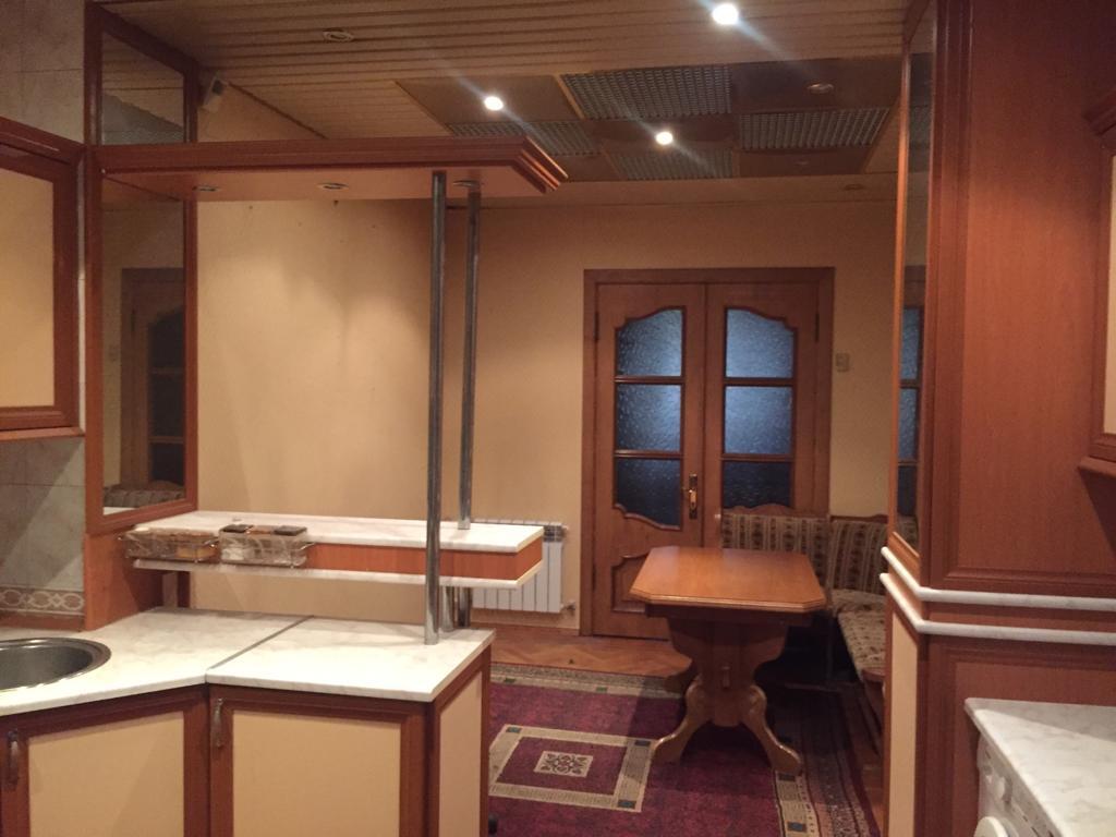 Satılır 6 otaqlı köhnə tikili 170 m² — Mənzil, Bakı (12)