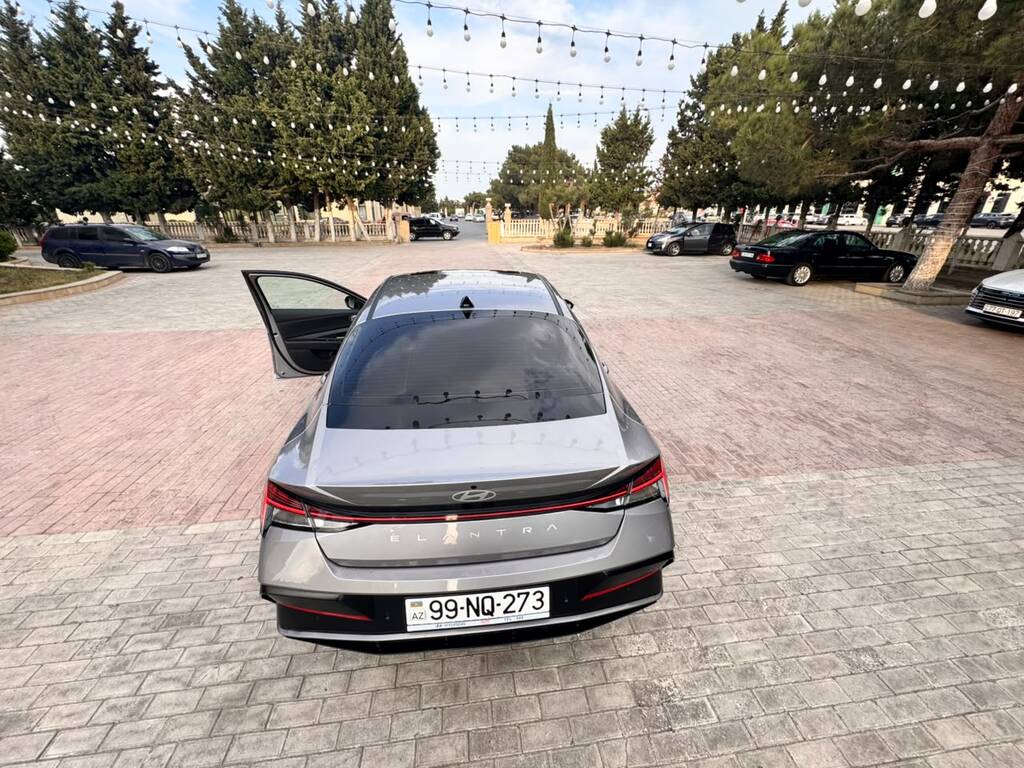 Hyundai Elantra, 1.6 L, 2024 il, 31 000 km — Avtomobillər, Bakı (12)