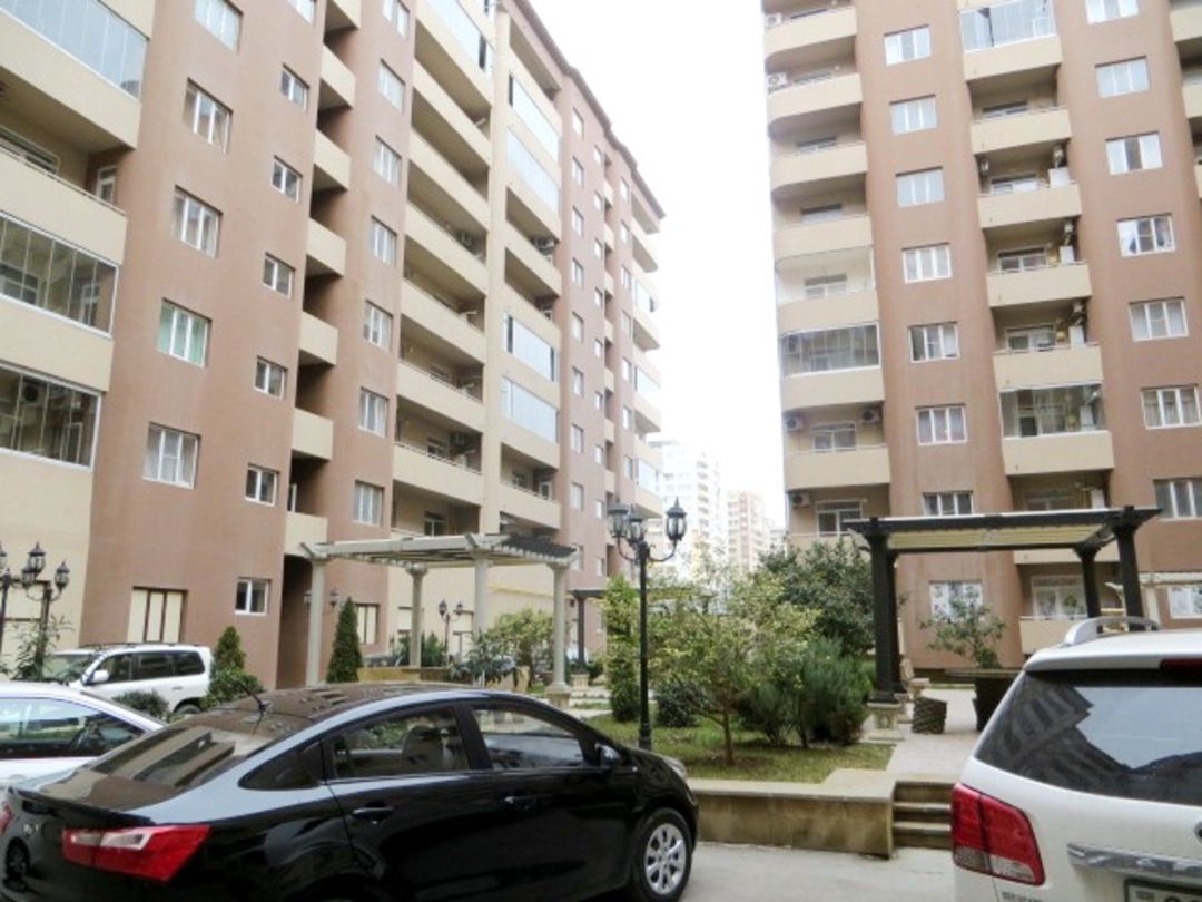 Satılır 4 otaqlı yeni tikili 160 m² — Mənzil, Bakı (7)