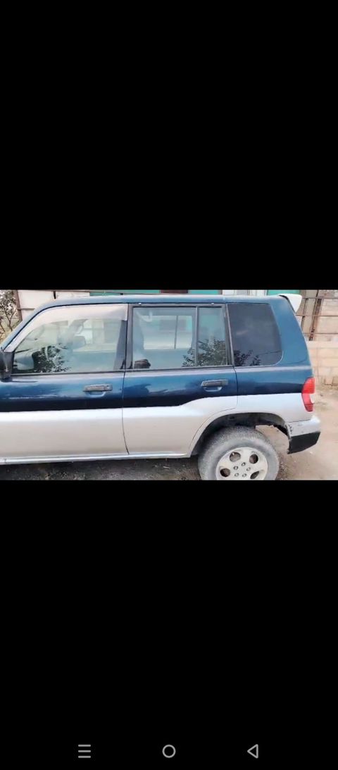 Mitsubishi Pajero IO – kompakt 4x4 SUV Xüsusiyyətlər: - Kuzov: 5 — Şabran