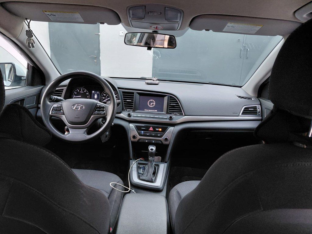 Hyundai Elantra, 2.0 L, 2018 il, 300 000 km — Avtomobillər, Bakı (5)