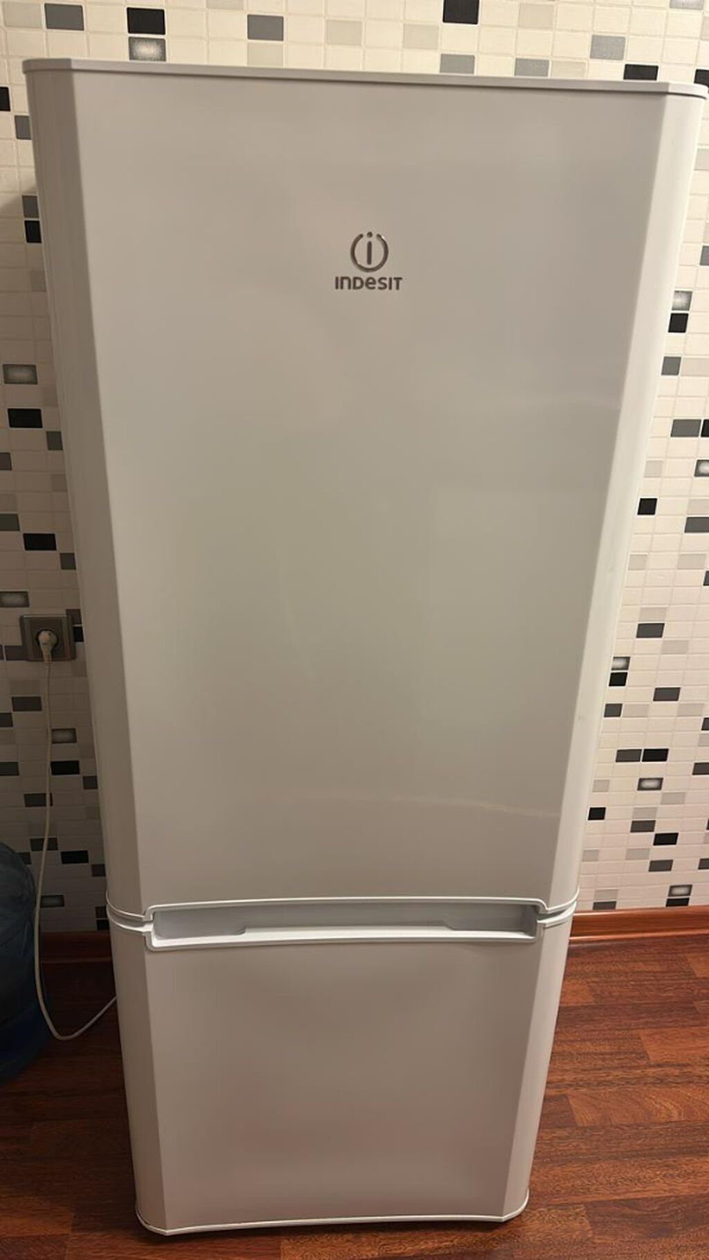 İşlənmiş 2 qapılı Indesit Soyuducu Satılır, rəng - Ağ — Soyuducular, Bakı (3)