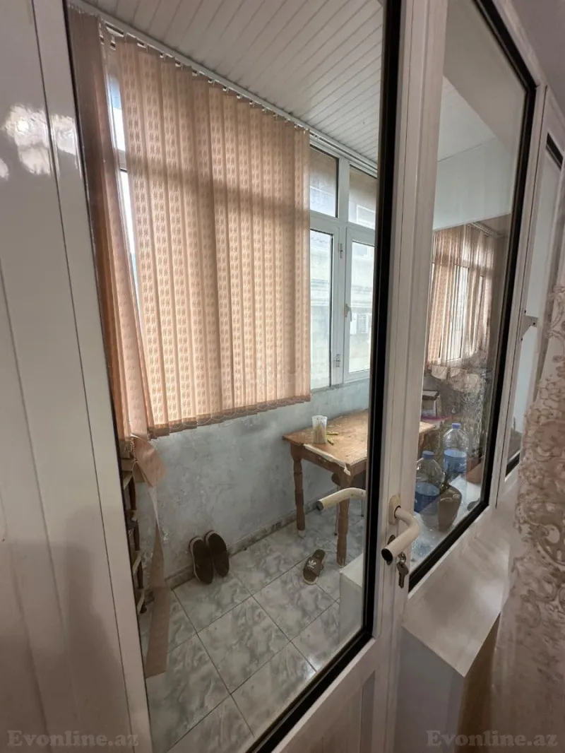 Satılır 4 otaqlı Mənzil Köhnə tikili 110 m² Bakı, Yasamal r., İnşaatçılar m — Mənzil, Bakı (5)