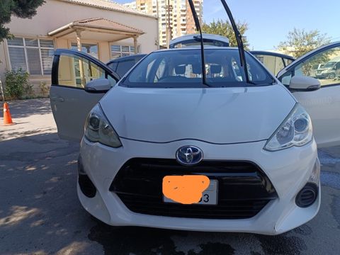 Toyota Aqua, 1.5 L, 0.9 kWh, 2016 il, 270 000 km — Bakı