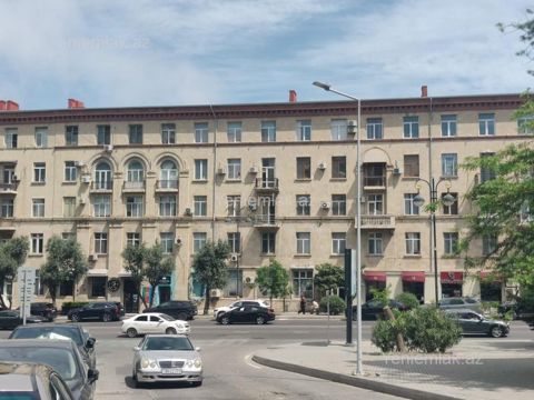 Satılır 2 otaqlı Bina evi menzil (Köhnə tikili), 63 m², Yasamal rayonu — Bakı