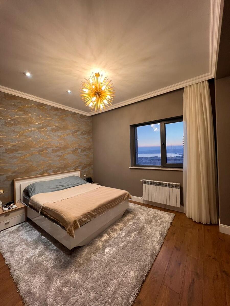 İcarəyə verilir 3 otaqlı yeni tikili 160 m² — Mənzil, Bakı (8)