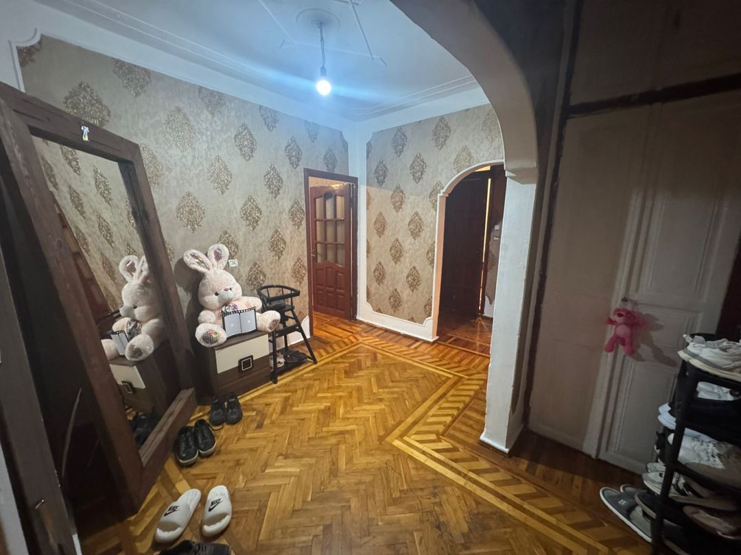 Satılır 4 otaqlı köhnə tikili 100 m² — Mənzil, Bakı (5)