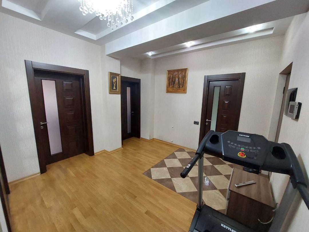 İcarəyə verilir 4 otaqlı yeni tikili 192 m² — Mənzil, Bakı (10)