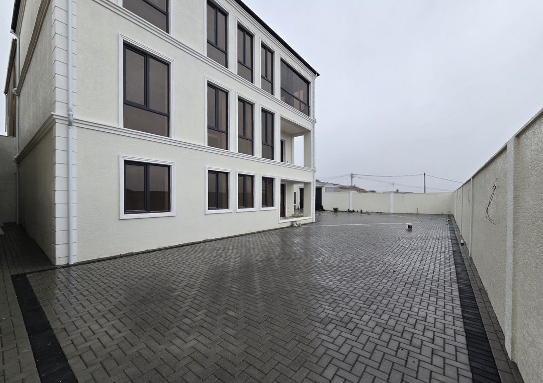 Satılır 8 otaqlı həyət evi/bağ evi 400 m² — Ev, villa, Bakı (3)