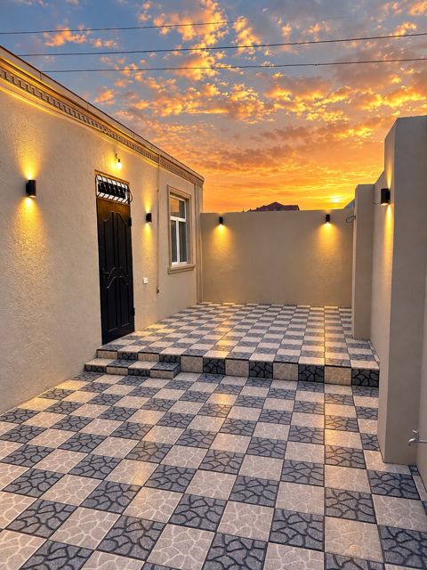 Satılır 3 otaqlı həyət evi/bağ evi 90 m² — Bakı