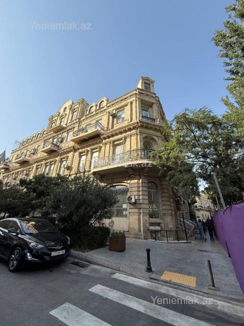 Kirayə 3 otaqlı Bina evi menzil (Köhnə tikili), 80 m², Səbail rayonu — Bakı