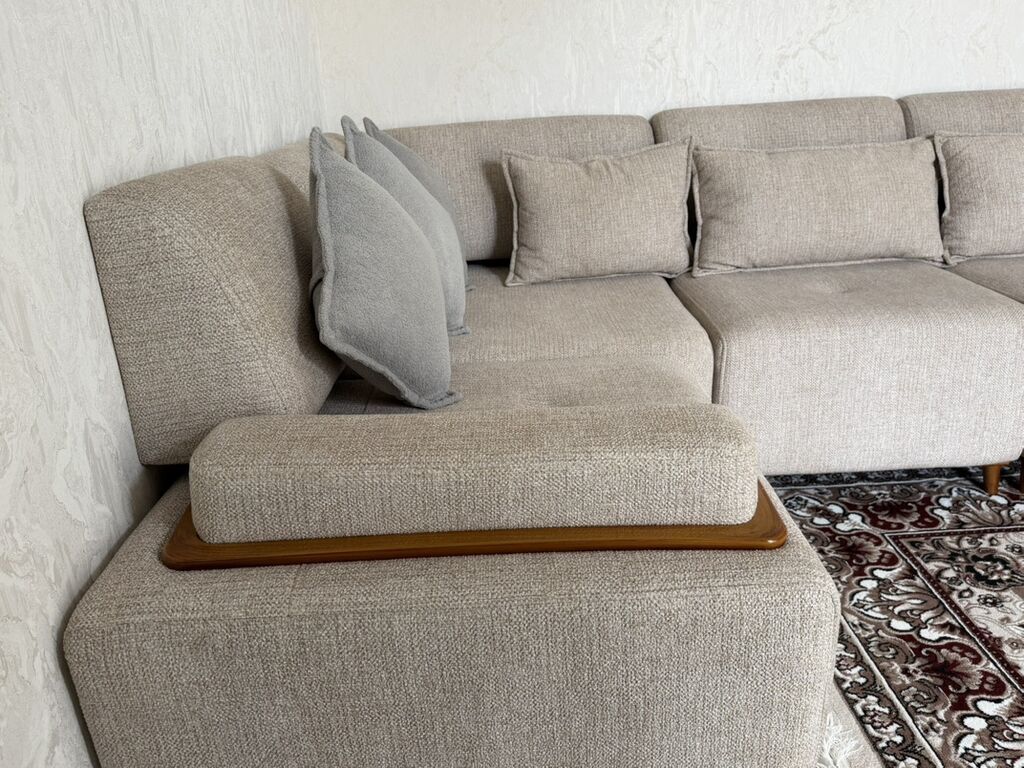Divan yenidir Cehiz alinib Boyuk olduqundan satilir 2500 manata — Divanlər, Xırdalan (3)