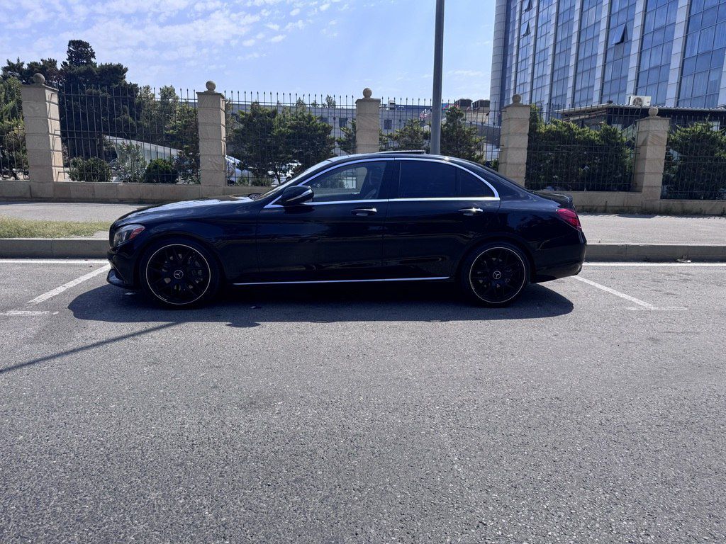 Mercedes C 300, 2.0 L, 2015 il, 295 000 km — Avtomobillər, Bakı (5)