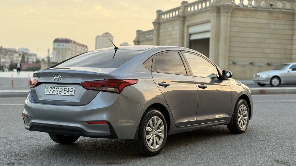 Hyundai Accent, 1.4 L, 2018 il, 300 000 km — Avtomobillər, Bakı (8)