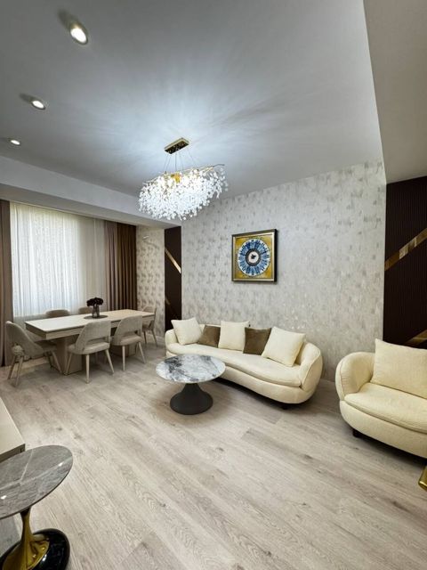 Satılır 4 otaqlı yeni tikili 110 m² — Bakı