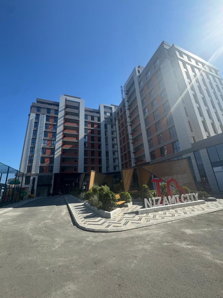 Satılır 4 otaqlı yeni tikili 206 m² — Mənzil, Bakı (7)