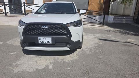 Toyota Corolla Cross, 2.0 L, 1.31 kWh, 2025 il, 27 500 km — Bakı