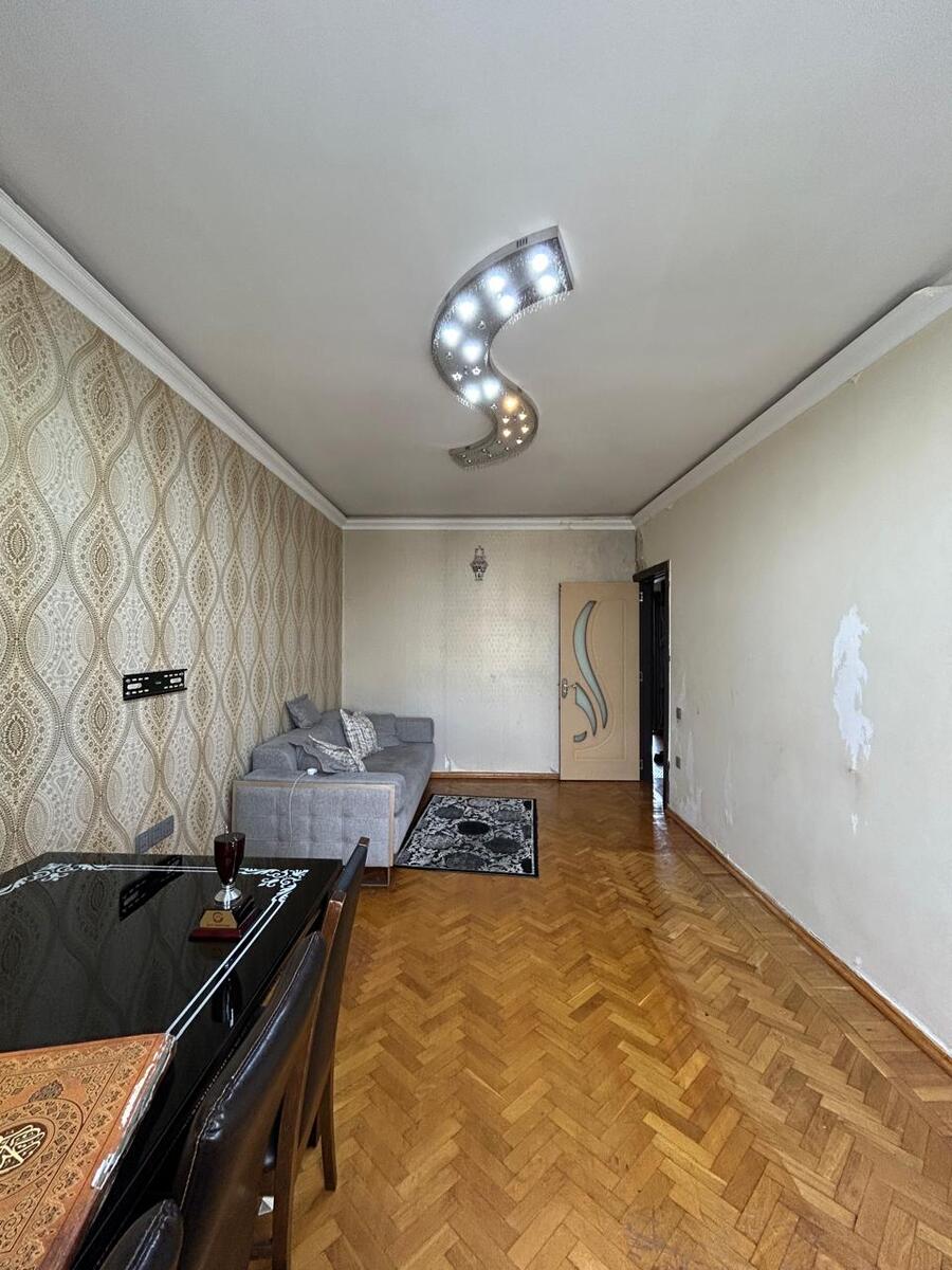 Satılır 4 otaqlı köhnə tikili 115 m² — Mənzil, Bakı (2)
