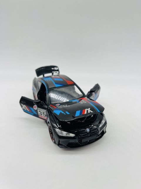 Maşın BMW M4 P-96, metal, qara — Bakı