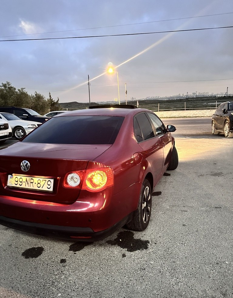 Volkswagen Jetta, 2010 il, 282000 km, 1.6 L 99-NR-879 — Avtomobillər (3)