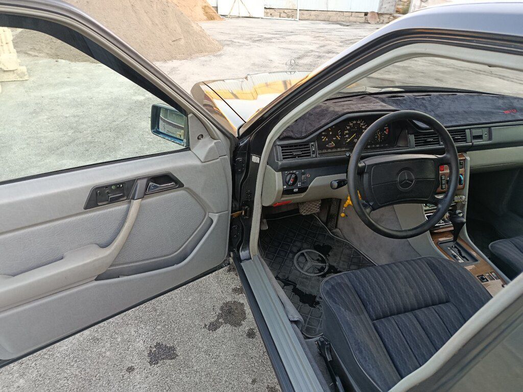 Mercedes 300 E, 3.0 L, 1988 il, 393 939 km — Avtomobillər, Sumqayıt (9)