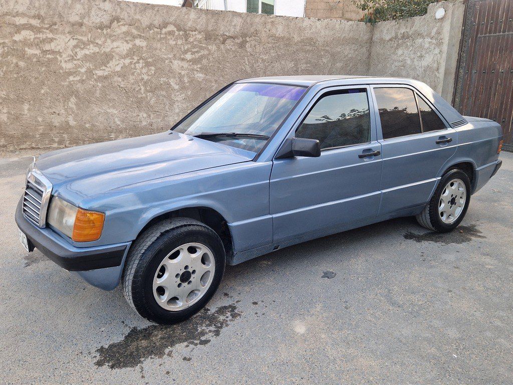 Mercedes 190, 2.0 L, 1990 il, 256 000 km 33-BX-542 — Avtomobillər, Bakı (4)