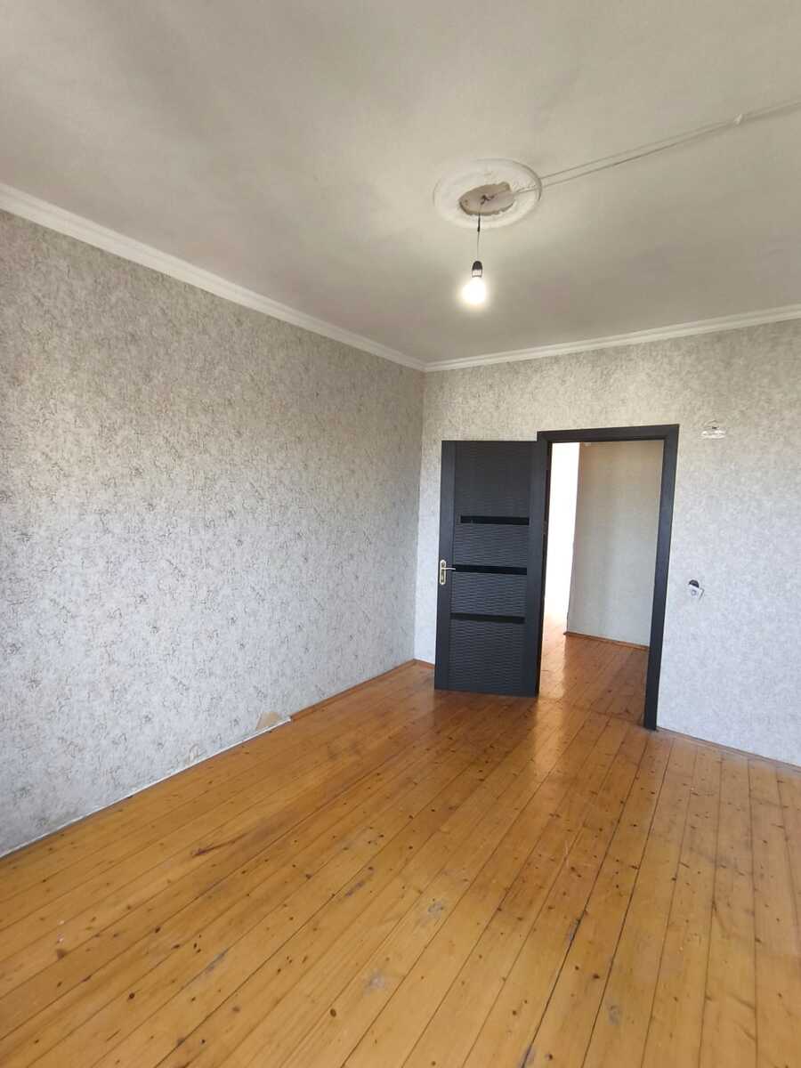 Satılır 2 otaqlı köhnə tikili 60 m² — Mənzil, Bakı (3)