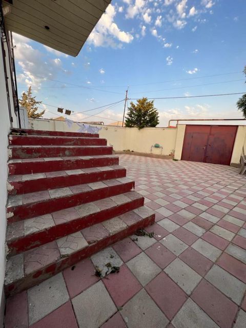 Satılır 3 otaqlı həyət evi/bağ evi 100 m² — Bakı