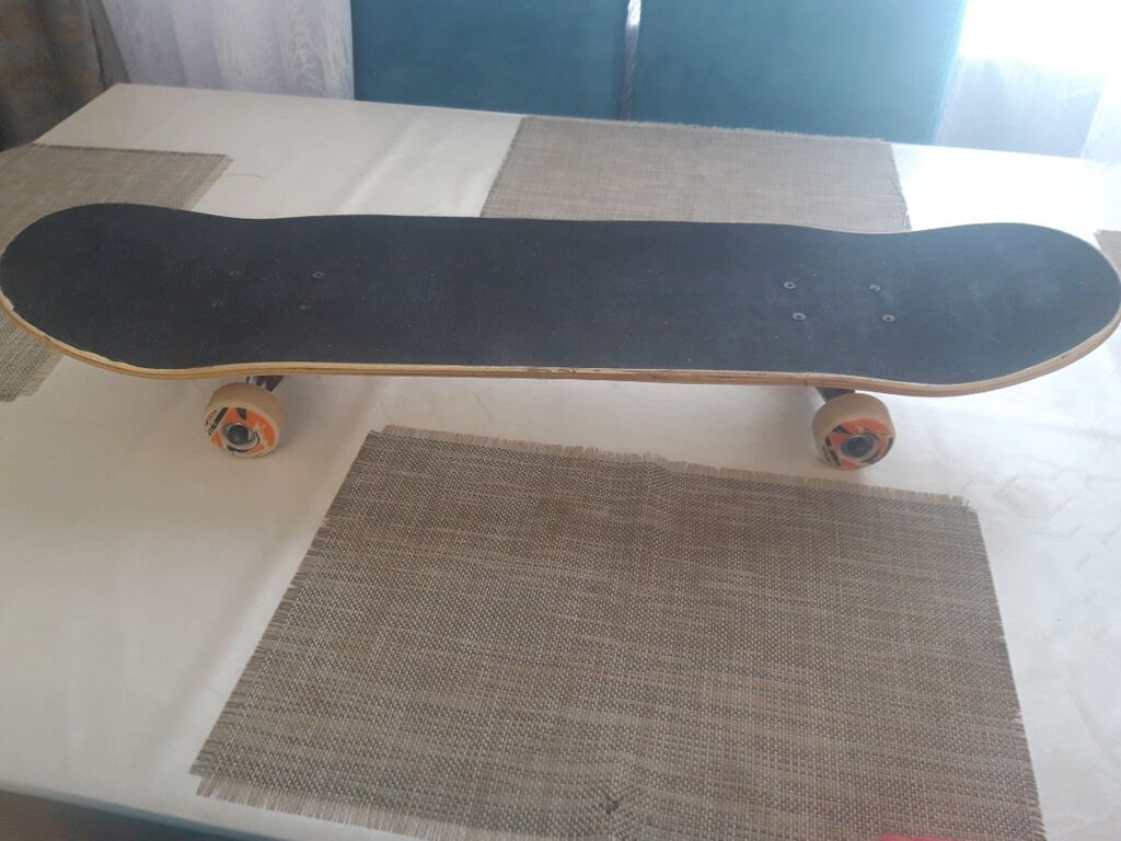 Skateboard – klassik “popsicle” forma, ikitərəfli konkav gövdə — Skeytbordlar, Bakı