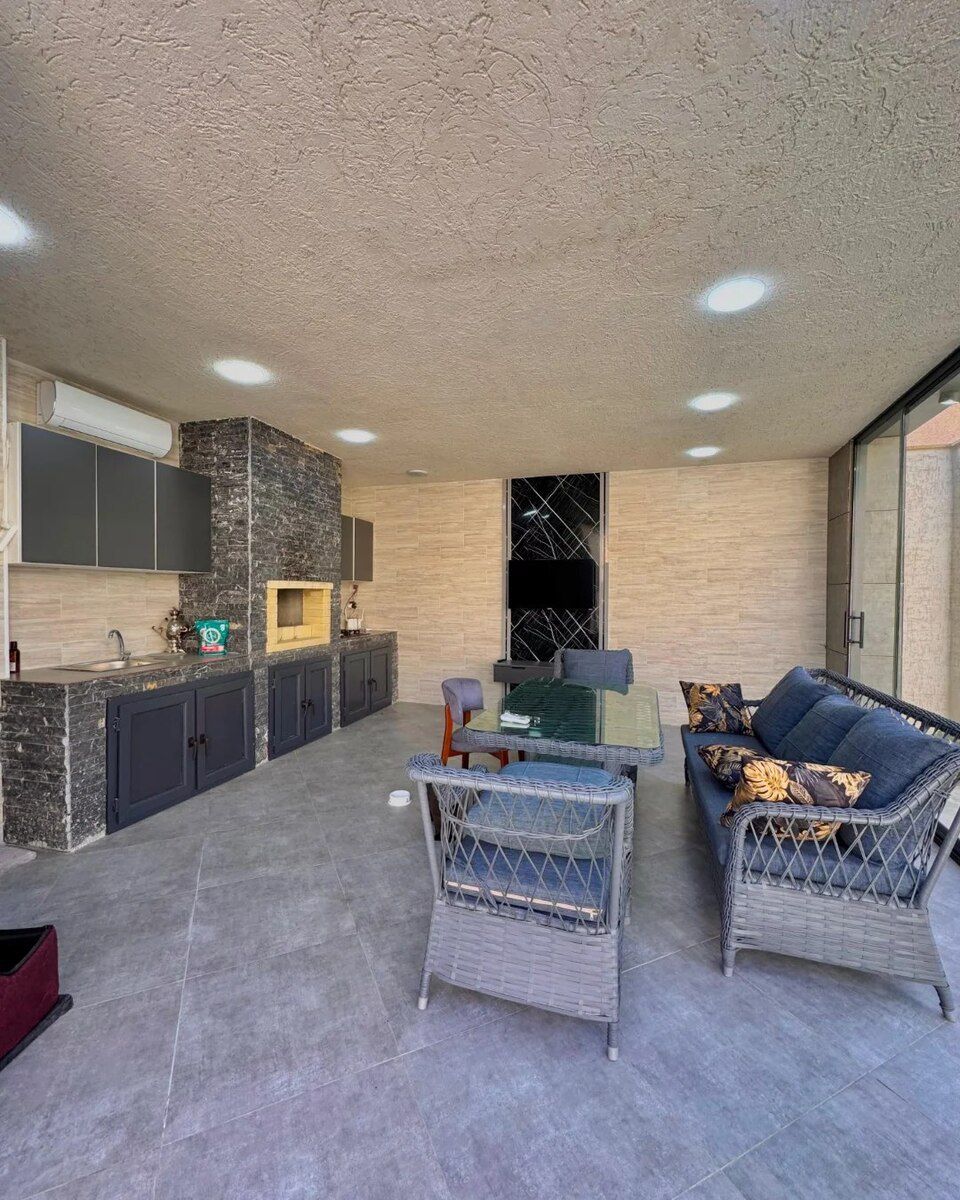 Satılır 4 otaqlı həyət evi/bağ evi 200 m² — Ev, villa, Bakı (4)