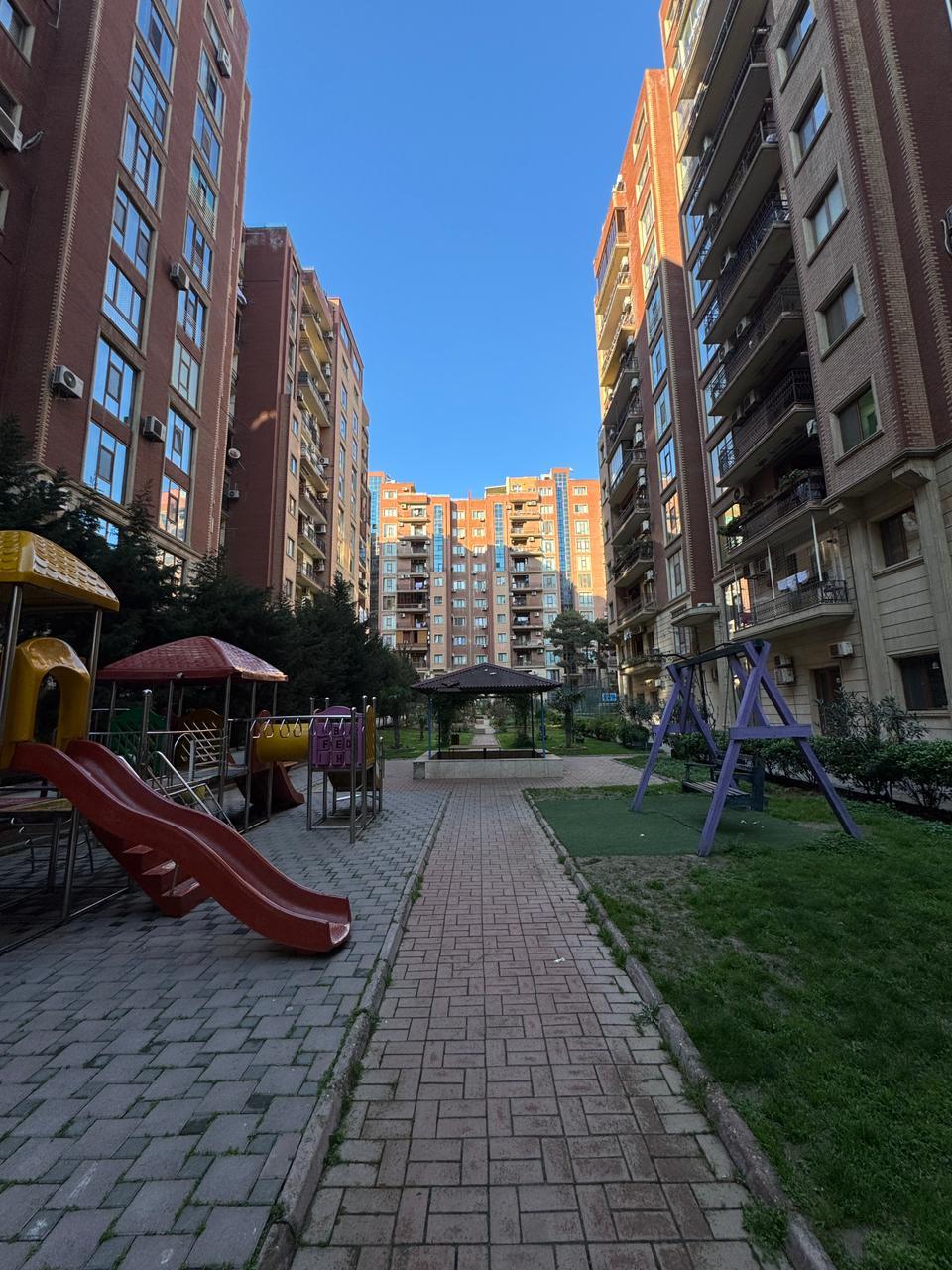 4 otaqlı mənzil, 190 m², Aşıq Alı küçəsi — Mənzil, Bakı (2)