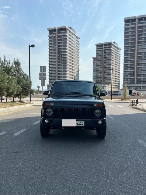 Lada (VAZ) Niva, 1.7 L, 2023 il, 23 000 km — Bakı