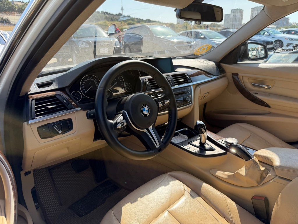 BMW 330, 2.0 L, 2015 il, 236 100 km — Avtomobillər, Bakı (8)