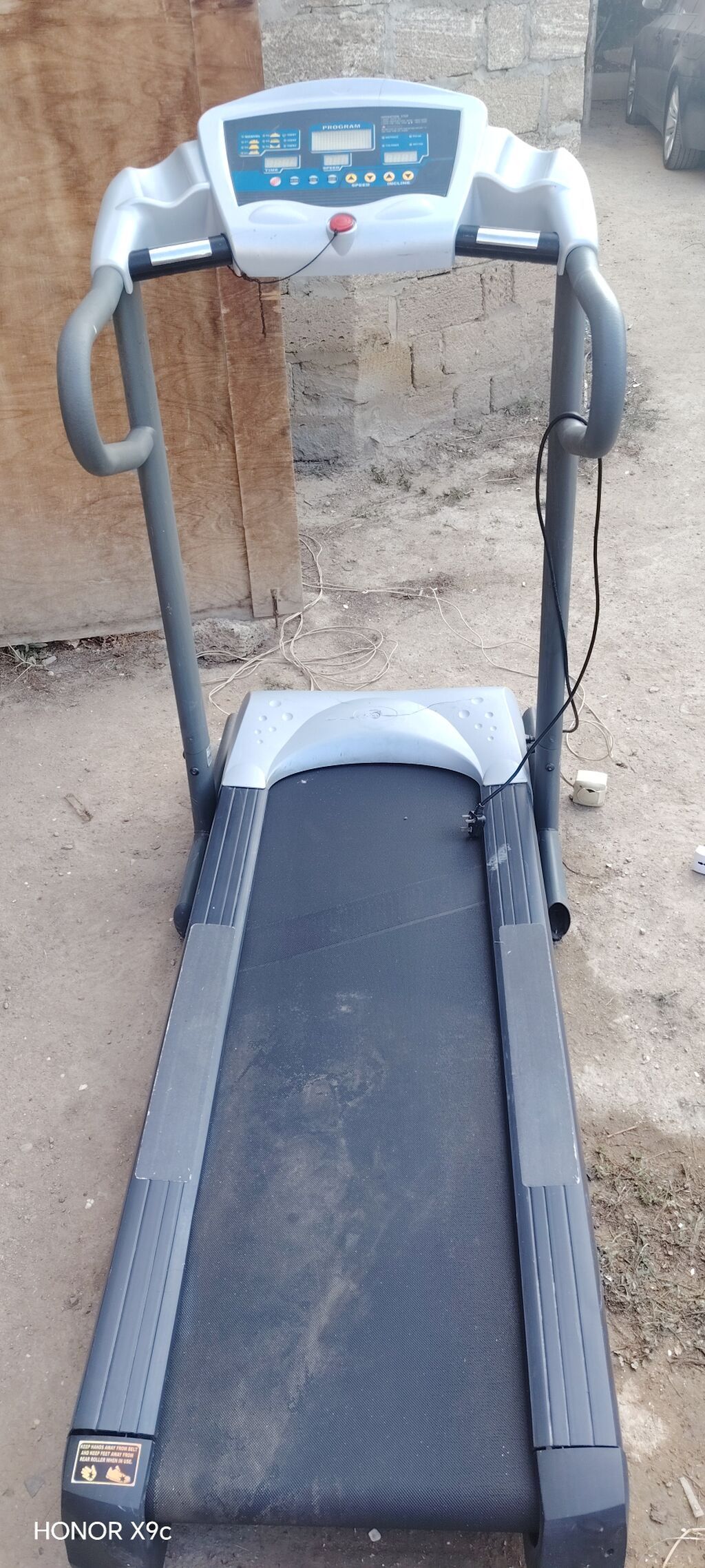 Motorized Treadmill – Master (Made in Taiwan) Xüsusiyyətlər — Koşu simulyatorları, Digah