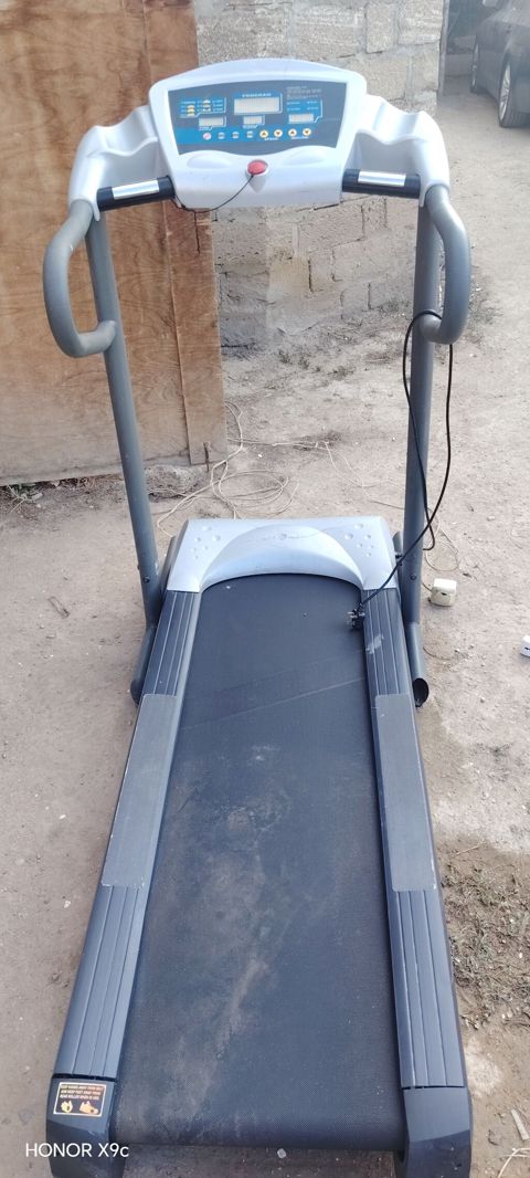 Motorized Treadmill – Master (Made in Taiwan) Xüsusiyyətlər — Digah