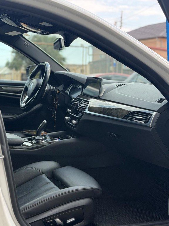 BMW 530, 2.0 L, 2018 il, 162 000 km — Avtomobillər, Bakı (10)