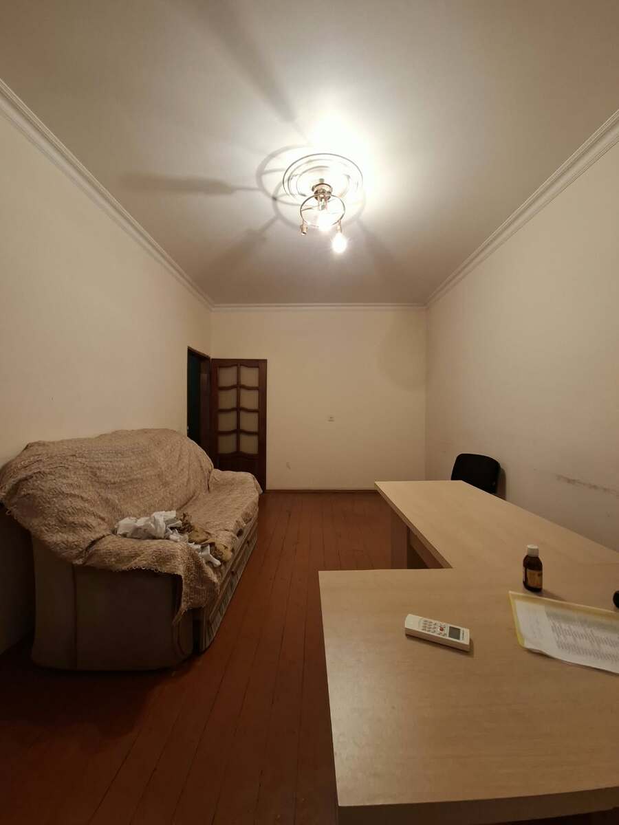 Satılır 3 otaqlı köhnə tikili 70 m² — Mənzil, Bakı (2)
