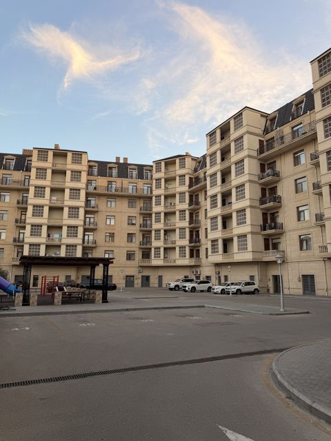 Satılır 3 otaqlı yeni tikili 110 m² — Bakı