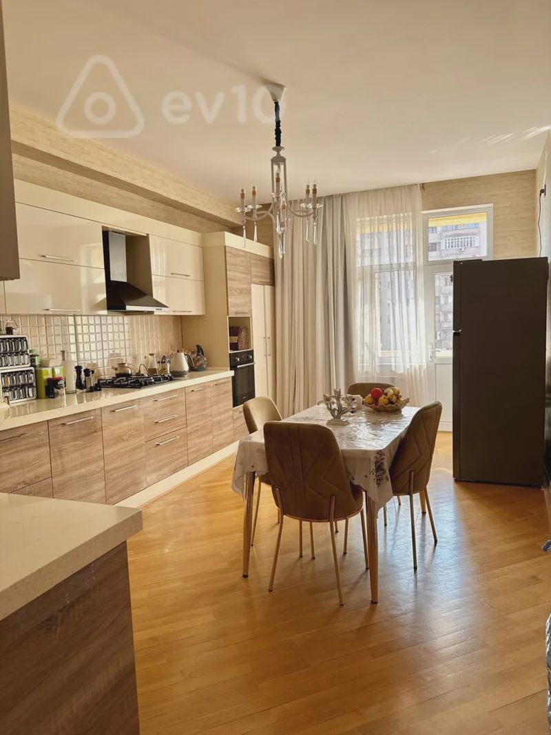 For sale: 3-room apartment (new building), 140 m² — Mənzil, Bakı (2)
