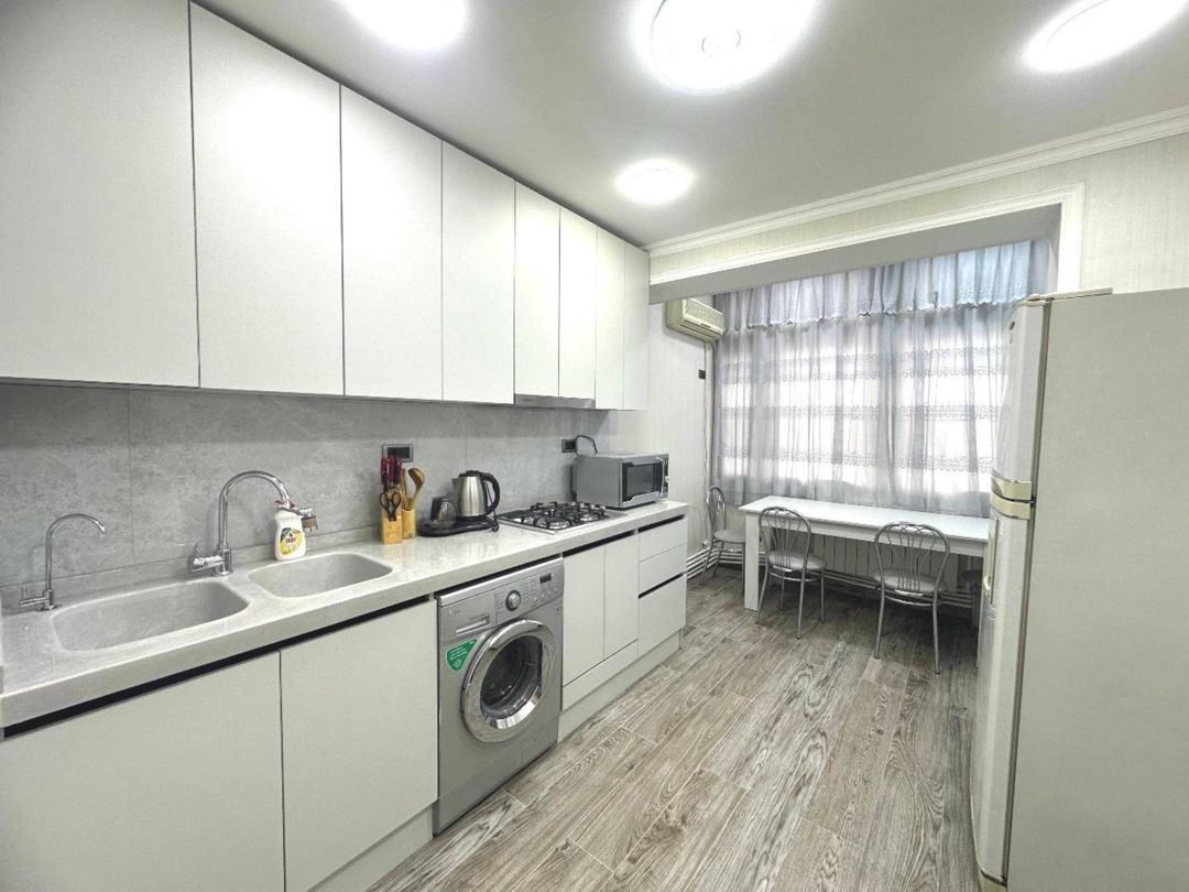 İcarəyə verilir 3 otaqlı köhnə tikili 106 m² — Mənzil, Bakı (12)