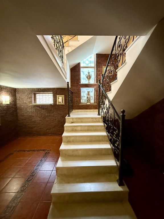 Satılır 5 otaqlı həyət evi/bağ evi 600 m² — Ev, villa, Bakı (11)