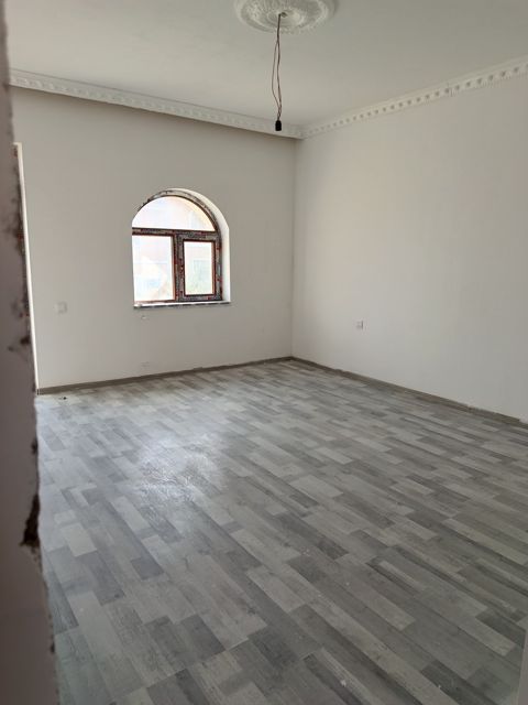 Satılır 3 otaqlı həyət evi/bağ evi 187 m² — Bakı