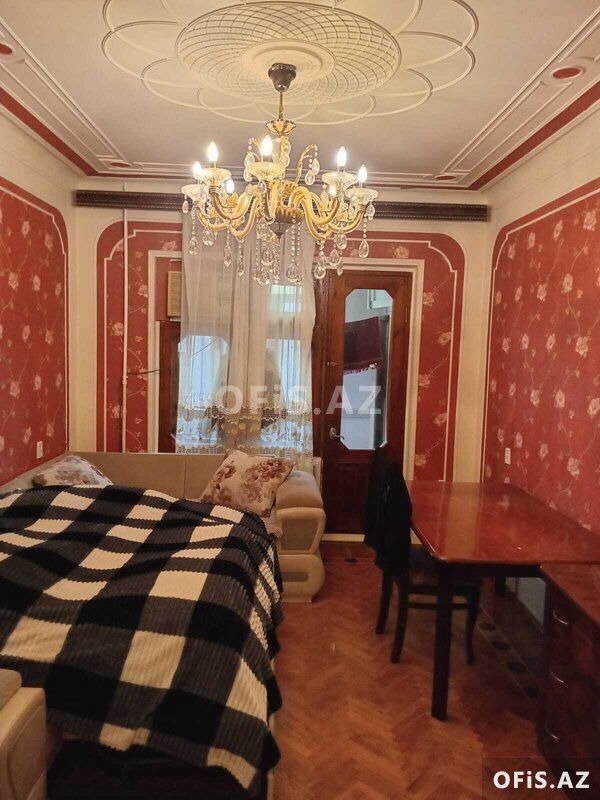 Köhnə tikili Satılır Nizami r., Neftçilər m., 5 otaq, 120 m² — Mənzil, Bakı