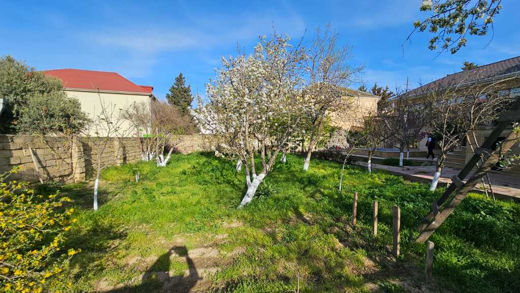 Satılır 5 otaqlı həyət evi/bağ evi 400 m² — Ev, villa, Bakı (6)